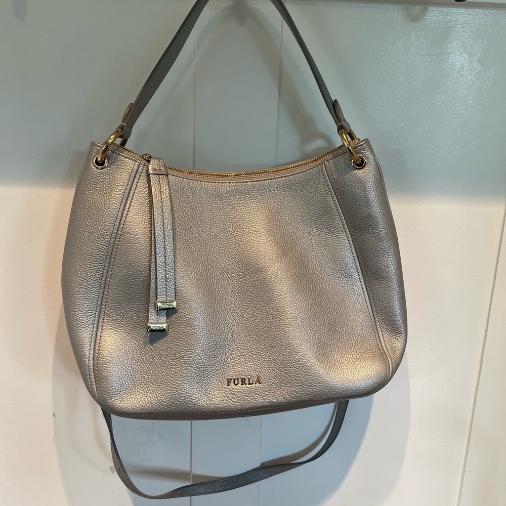 Furla crossbody with shorter handle metallic silver bag. Excellent. View pics!